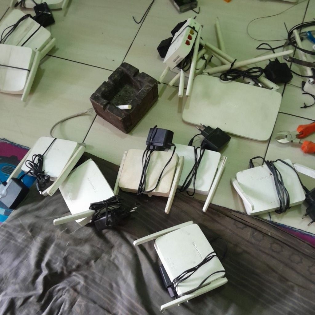 MERCUSYS MW302R BEKAS