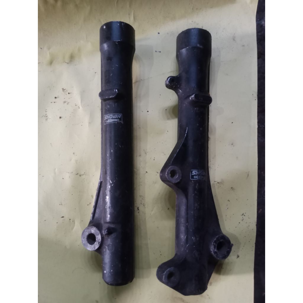 BOTTOM TABUNG SHOCK DEPAN MOTOR BAET FI SCOOPY FI ORI COPOTAN SEKEN