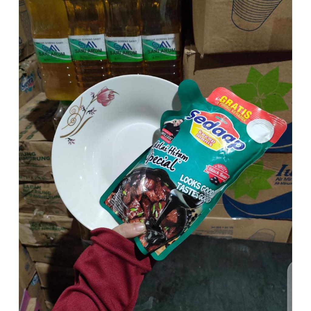 1 dus isi 12 pcs kecap sedap sedaap refil 725 gr free piring keramik cantik (1 lusin)