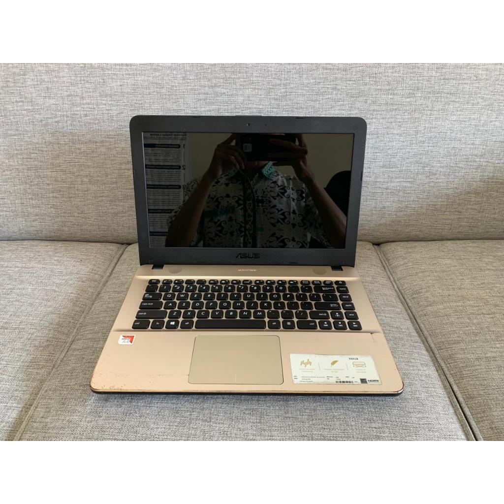 Laptop Second Asus X441B Processor AMD A4 RAM 4GB SSD 128GB Layar 14" HD