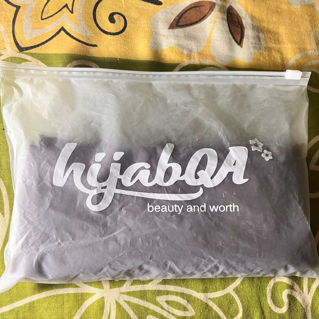 preloved HIJABQA Viscose Coffe - Royal Navy