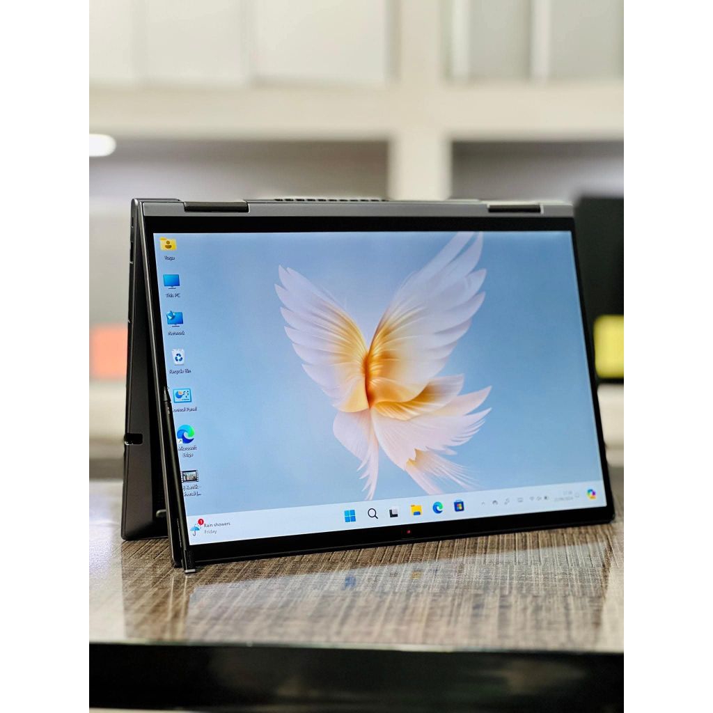 Laptop Tablet Premium Lenovo ThinkPad X1 Yoga Gen6 Core i5 Generasi 11 RAM 16GB SSD 256GB