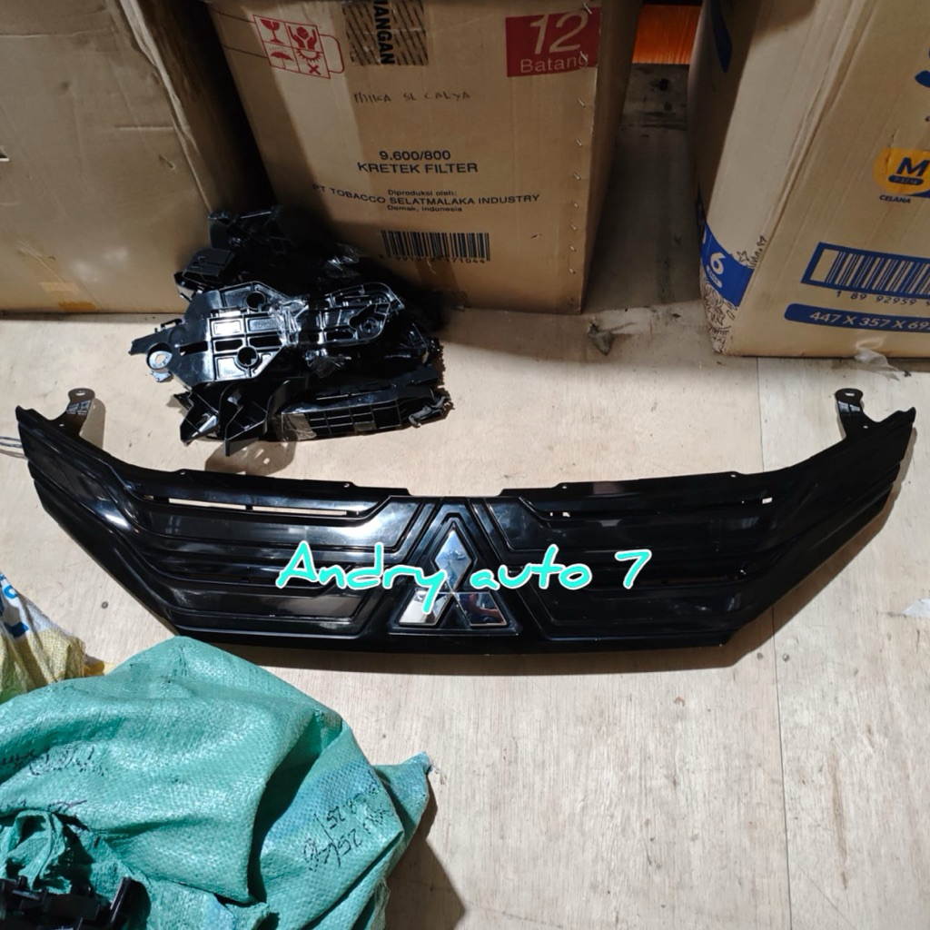 Grill depan mitsubishi xpander sport 2019 2020 2021
