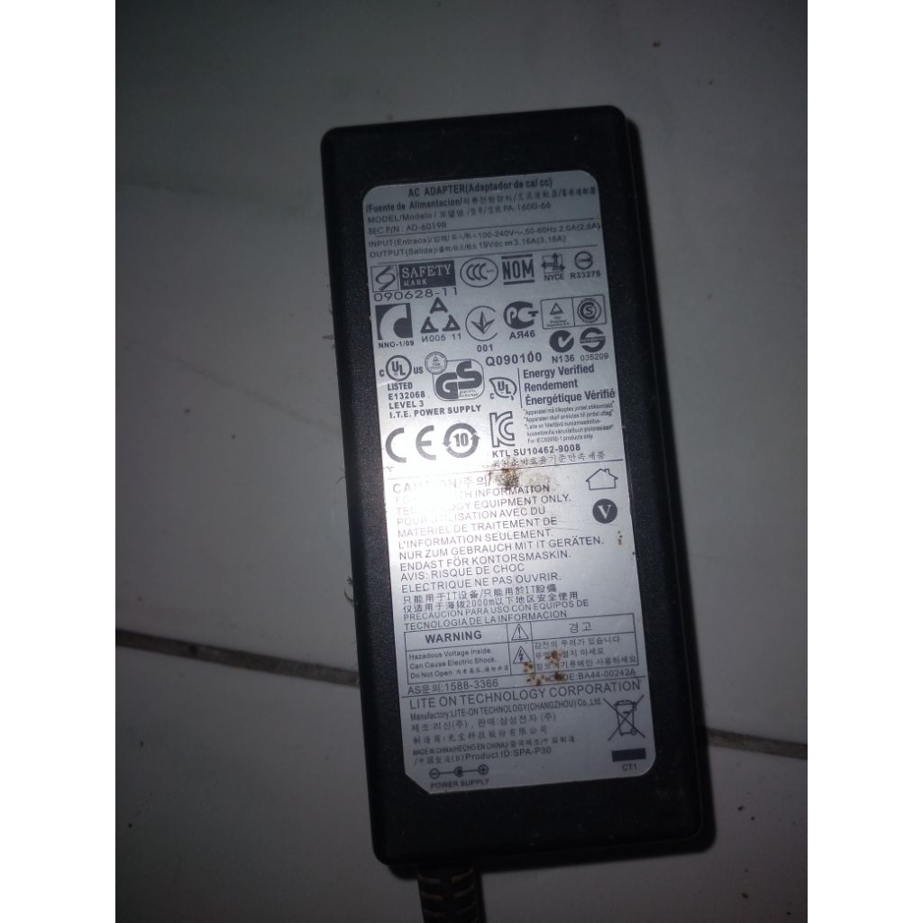 Charger laptop samsung NP 270 second ORI
