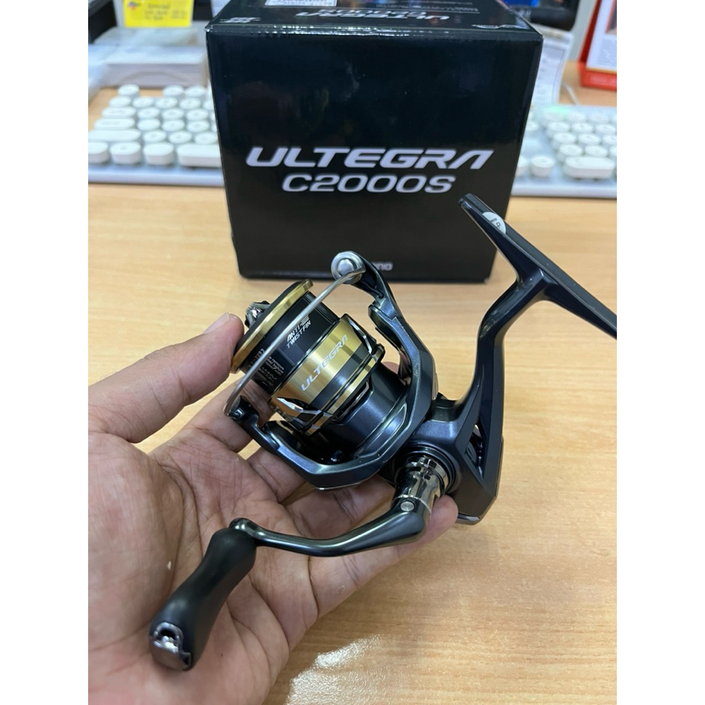 Reel shimano ultegra 2025 C2000S