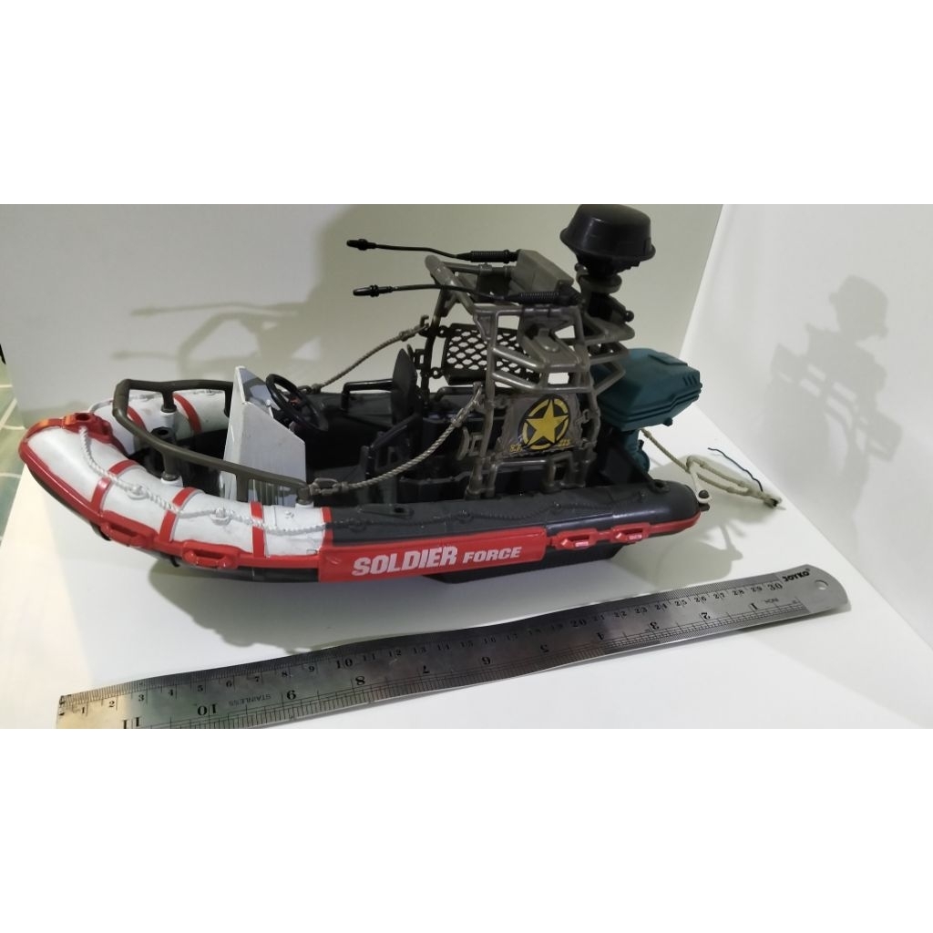 kapal chapmei police skala 1:18