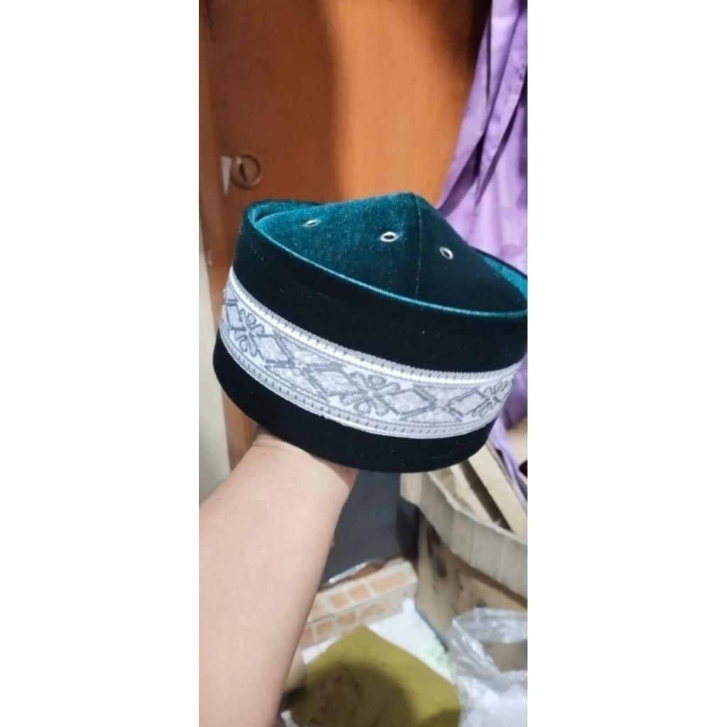 PECI MOTIF  KALIMANTAN HIJAU  BERBAHAN BELUDRU SEDIA SEMUA UKURAN