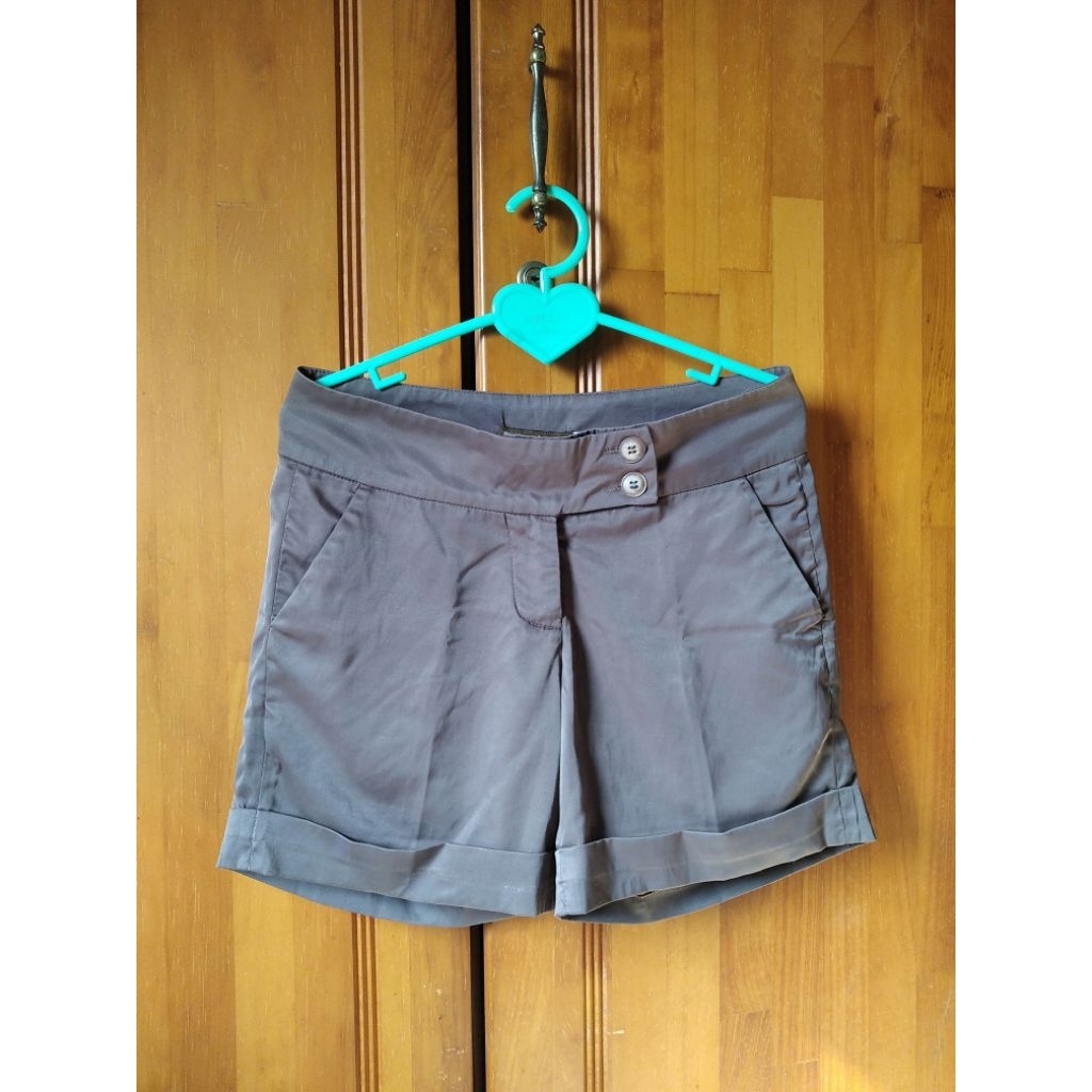 Preloved - Celana Pendek Kasual Wanita "Nyla"