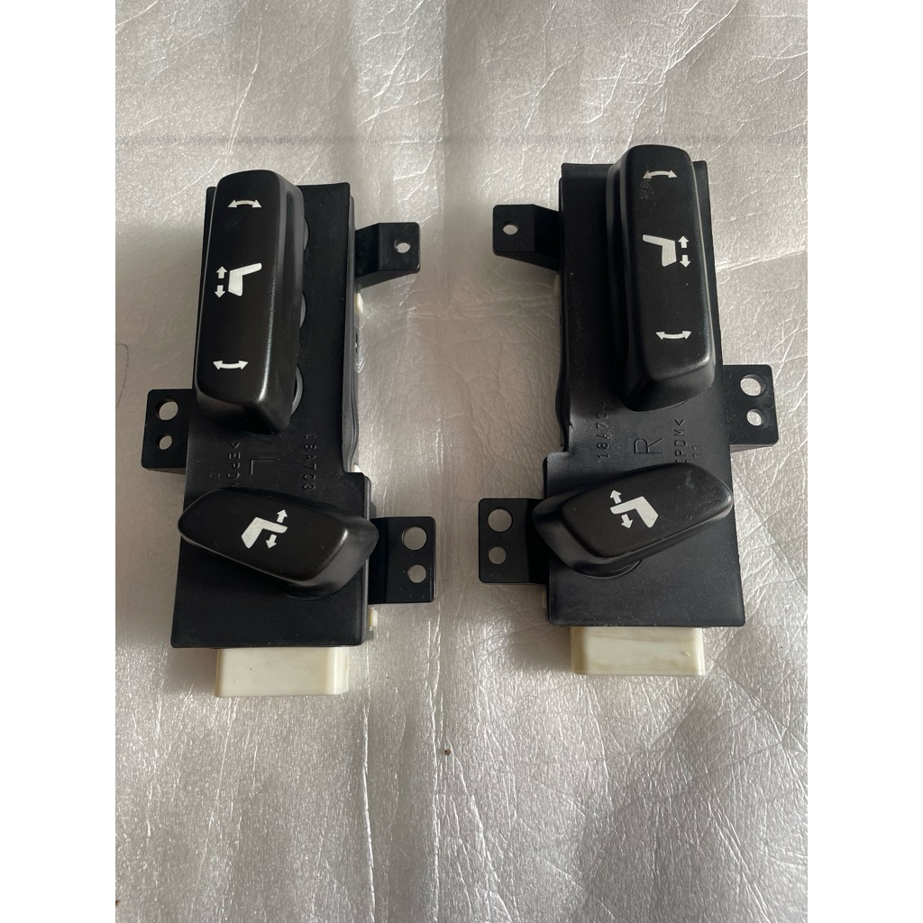 saklar jok elektrik Innova reborn fortuner frz original Toyota