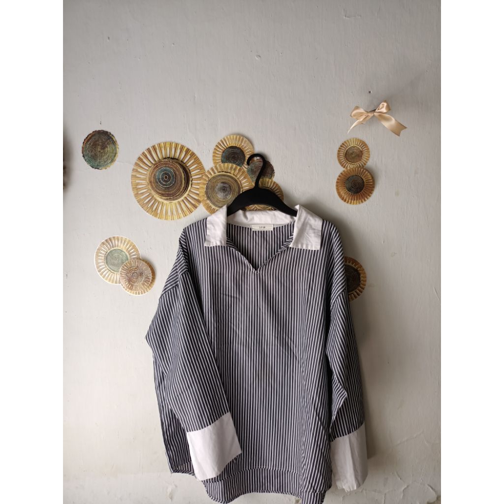 Blouse Salur Kerah Nagita Slavina