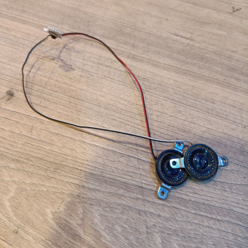 Speaker Sony Vaio SVE141A11W kondisi second masih bagus