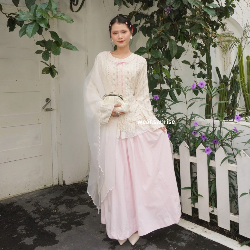 WEAR.SANRISE - PARFE ONESET "FAIREST FLEUR" [RAYA COLLECTION]