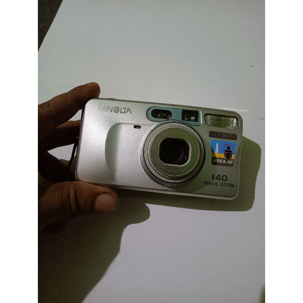 Kamera Analog MINOLTA 140 Riva Zoom
