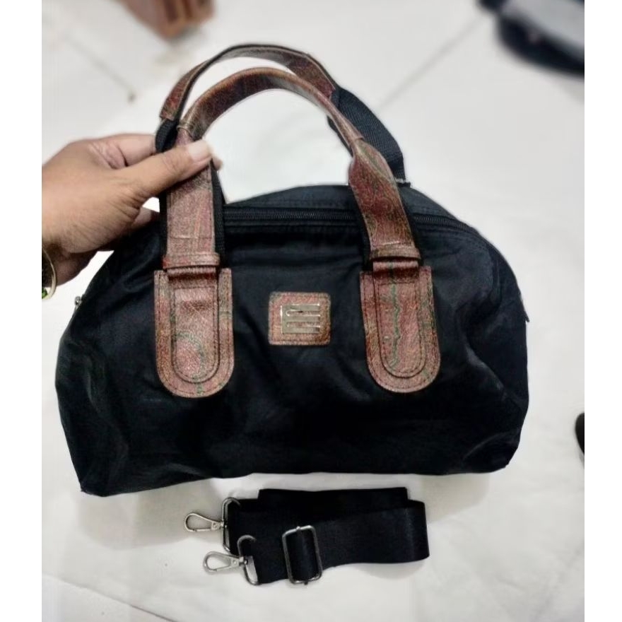 tas Alma nilon besar 34x24cm warna hitam