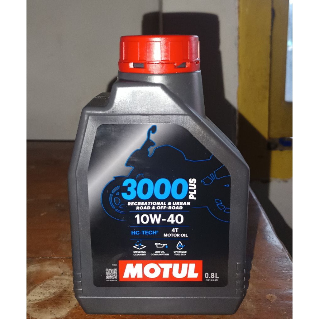oli mesin motul 10w-40 0,8L
