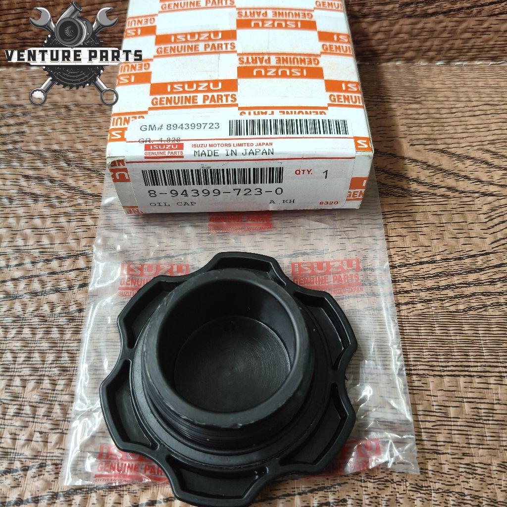 tutup oli mesin isuzu giga