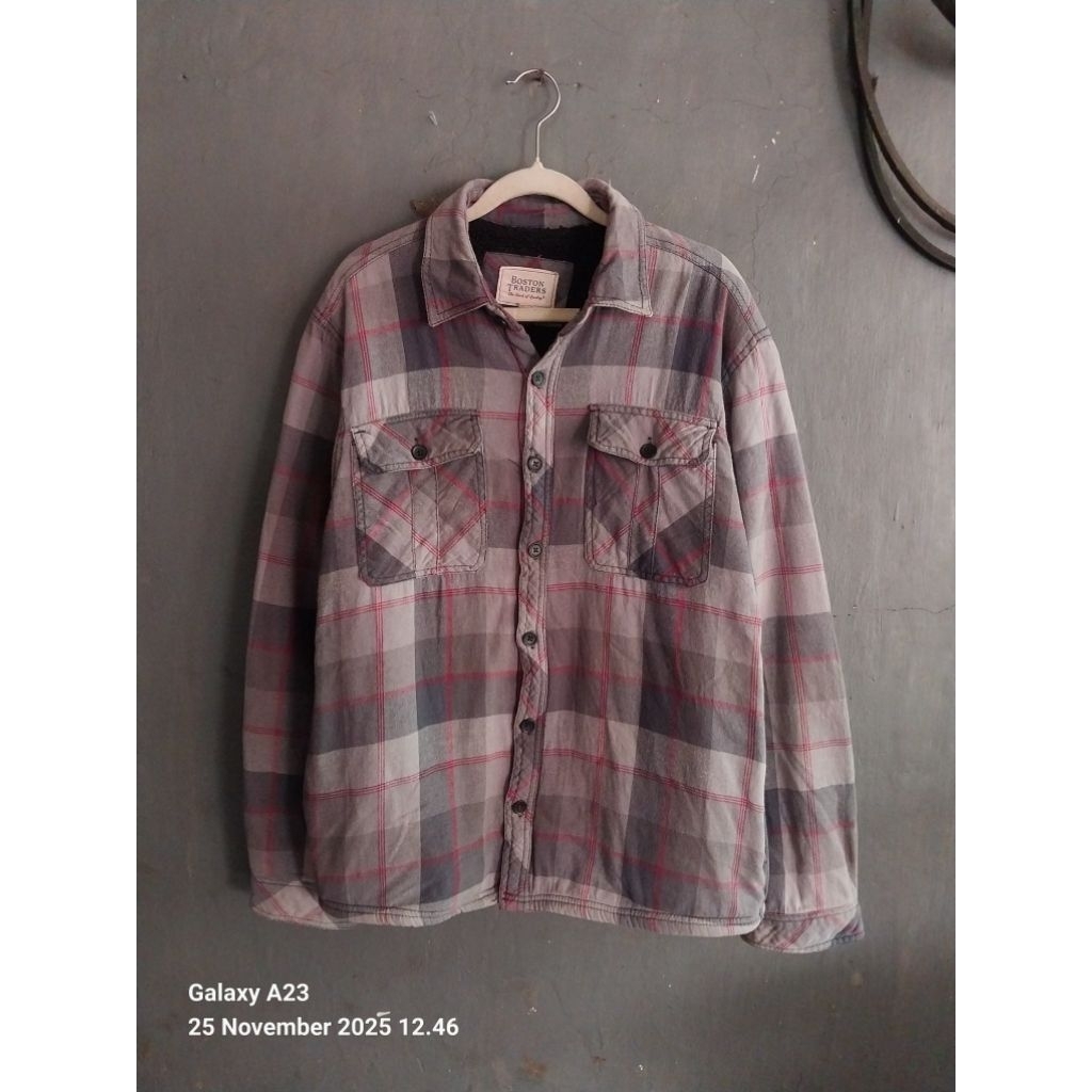Flanel Boston Trader serva dalam size L