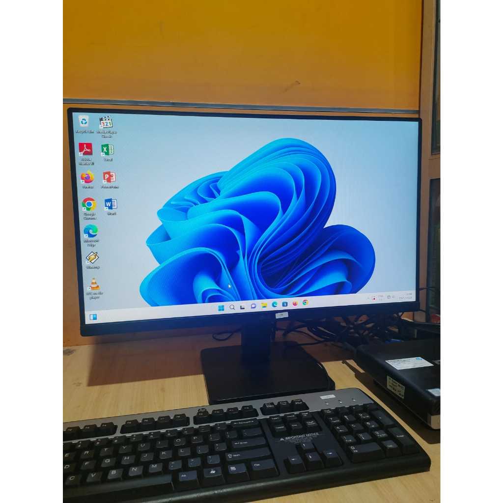 Monitor LED LG 24 inch full HD Normal - Monitor Layar IPS LG 24inch 24MR400-B