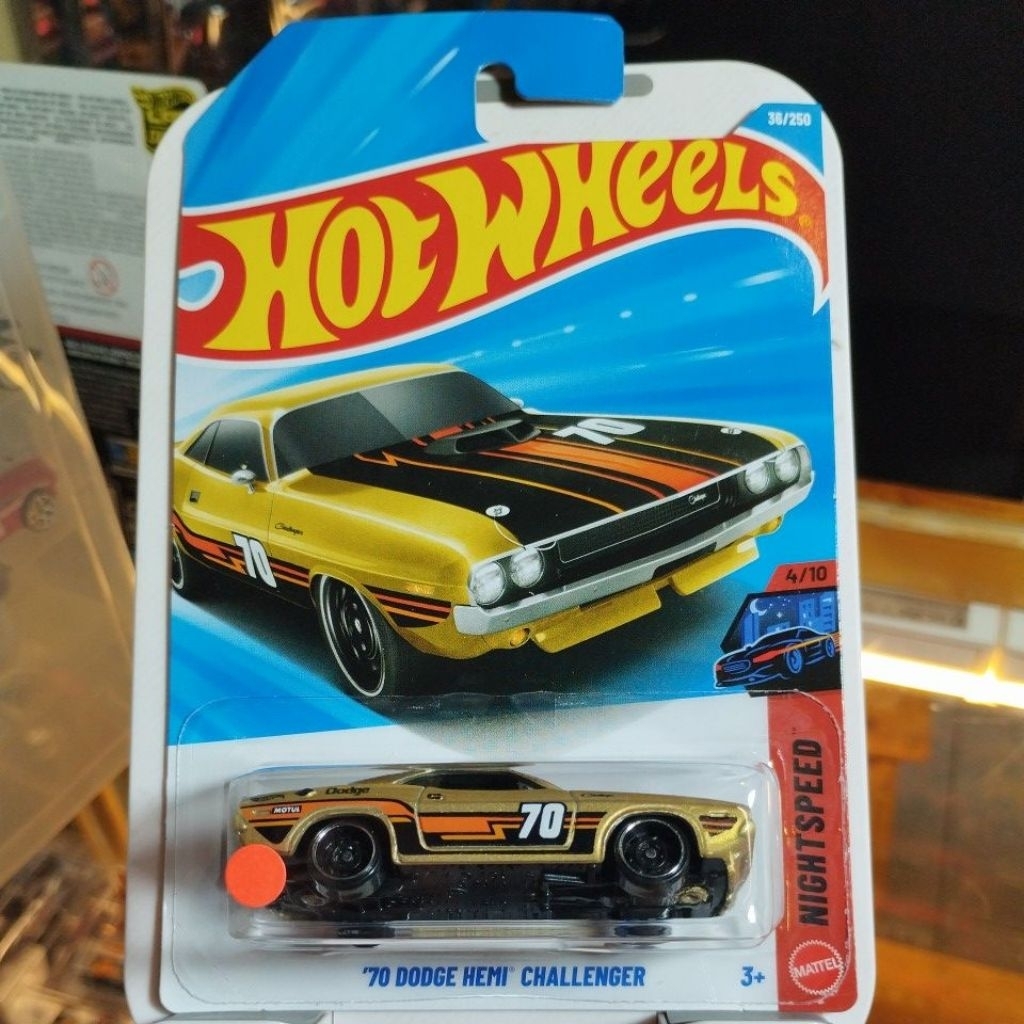 hotwheels ’70 DODGE HEMI CHALLENGER