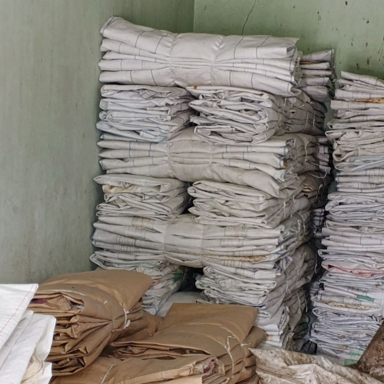 KARUNG JUMBO 1 TON  10 PCS