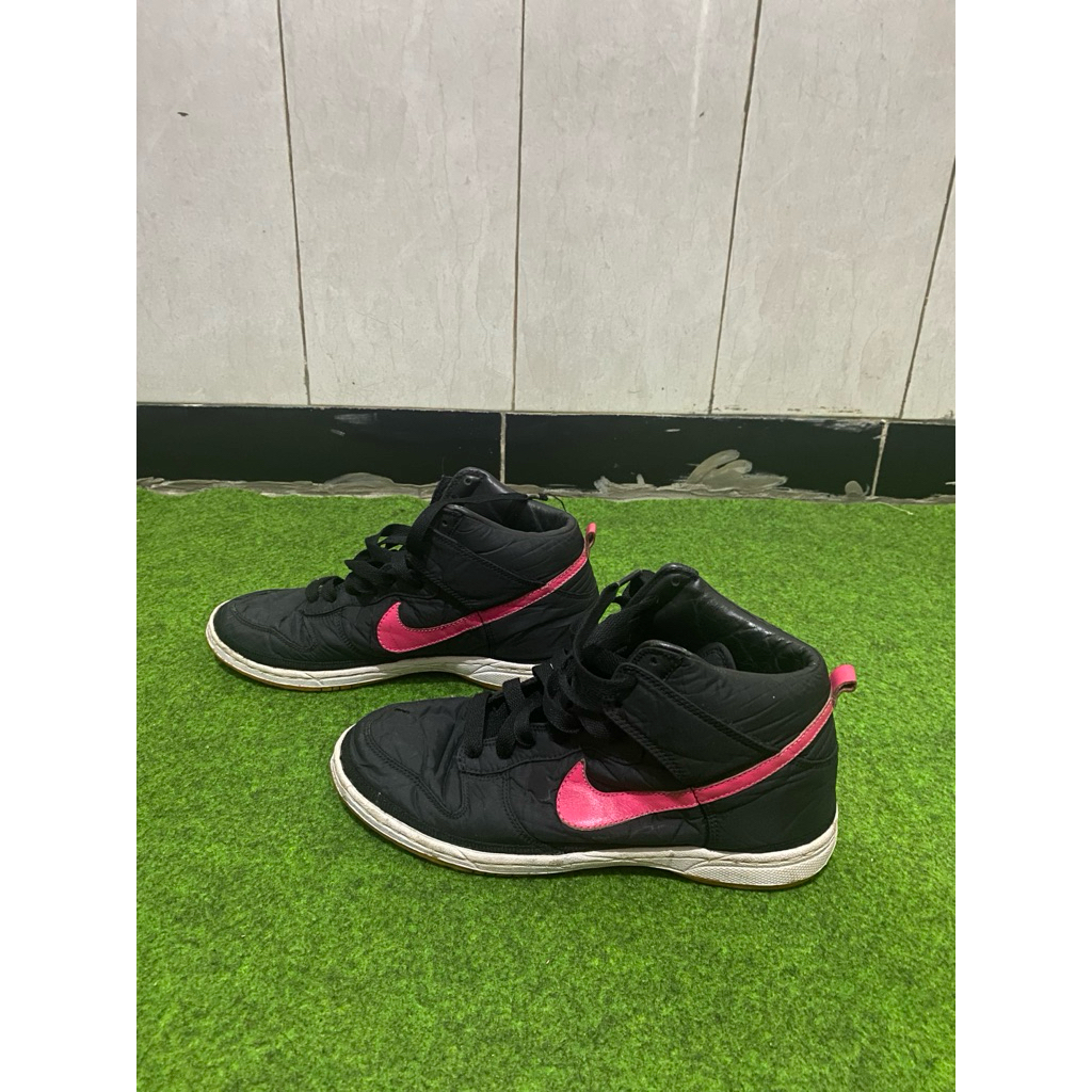 preloved sepatu nike