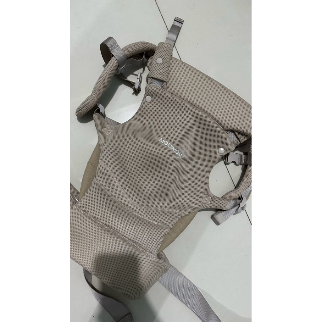 Preloved Gendongan Mooimom