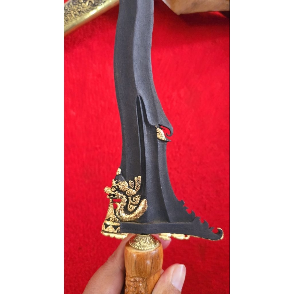 keris nogo rojo sinebo