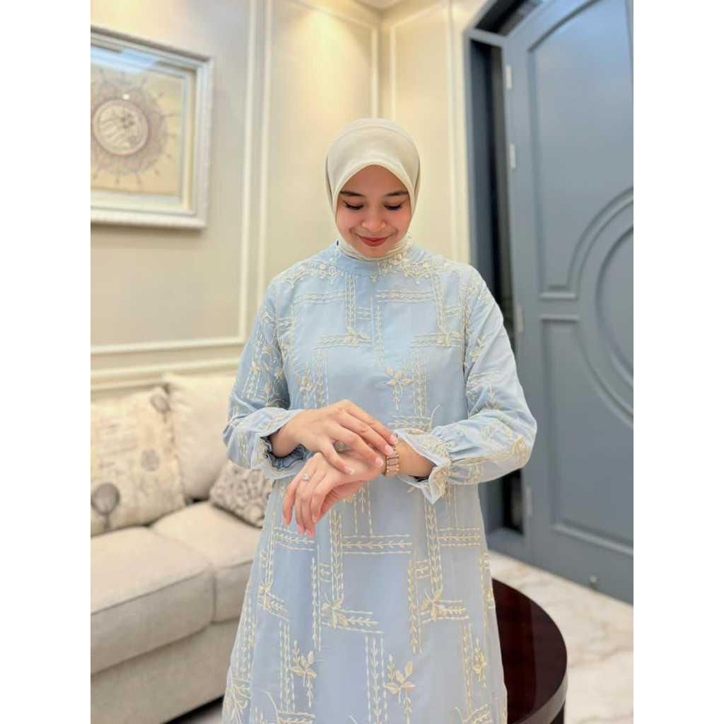 Lariska By edness kayla