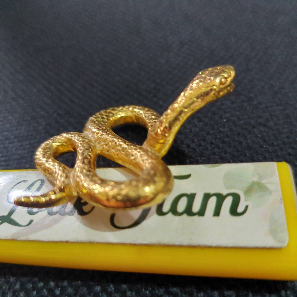 pajangan patung ular miniatur patung ular 24KGP swiss gold