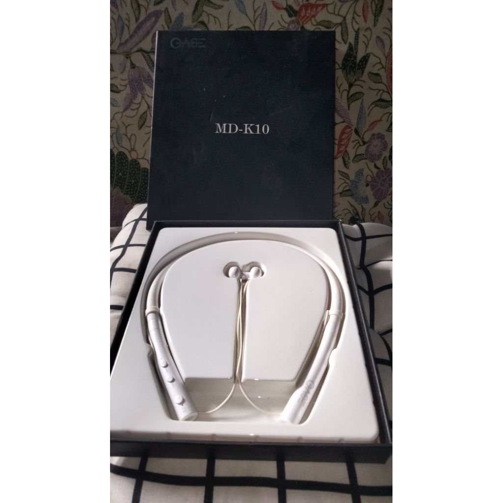 OASE NECKBAND BLUETOOTH HEADPHONES MD-K10