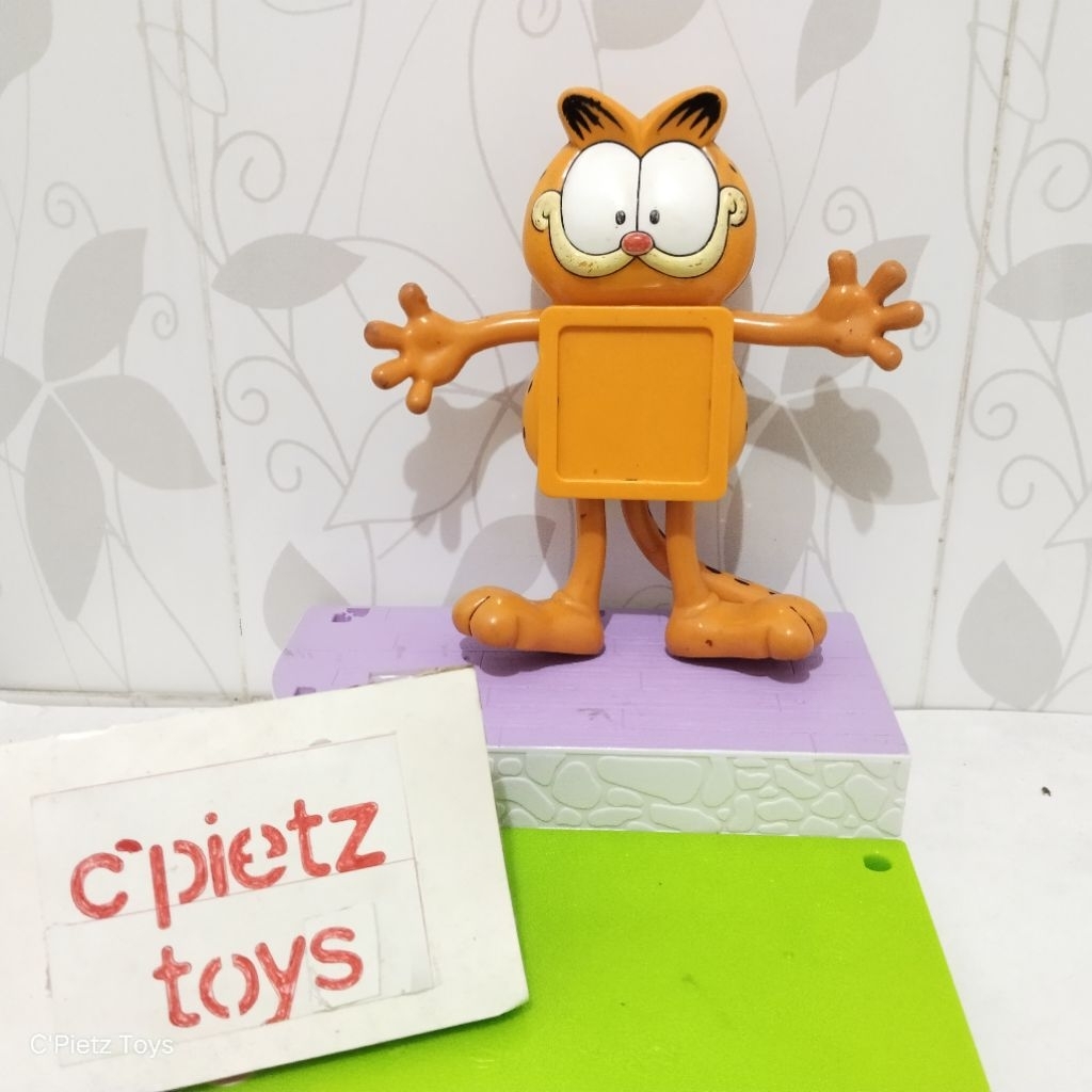 Figure Vintage 1981 Garfield Picture Frame (Second/Preloved)