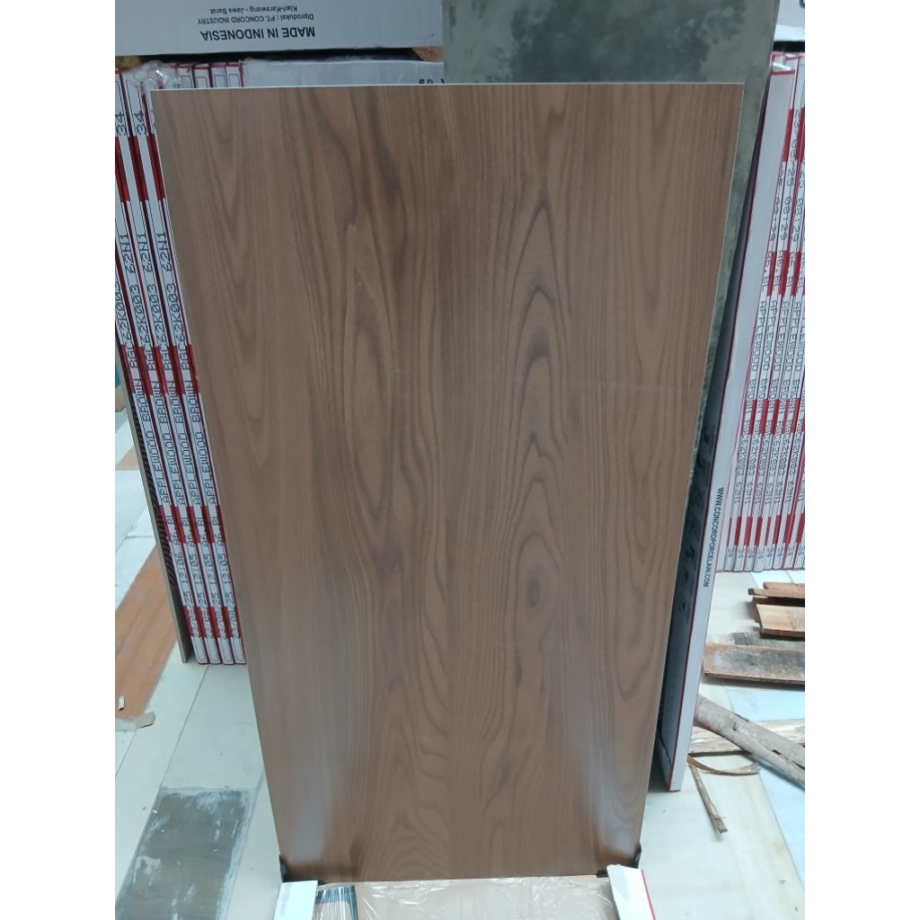 granit keramik lantai motif kayu 60x120 castum ukuran granit tangga