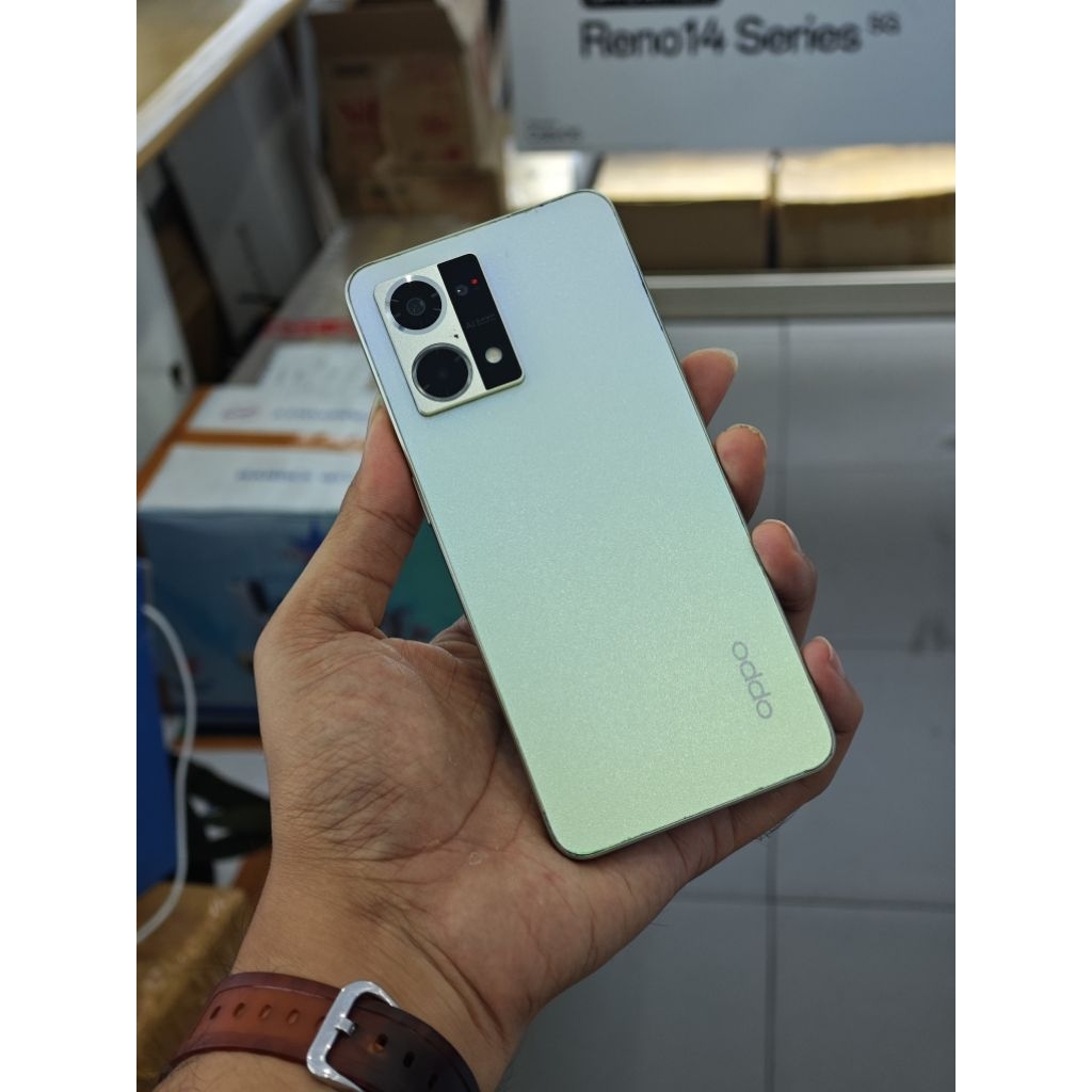 Oppo Reno 8 4G 8/256 GB Fullset second