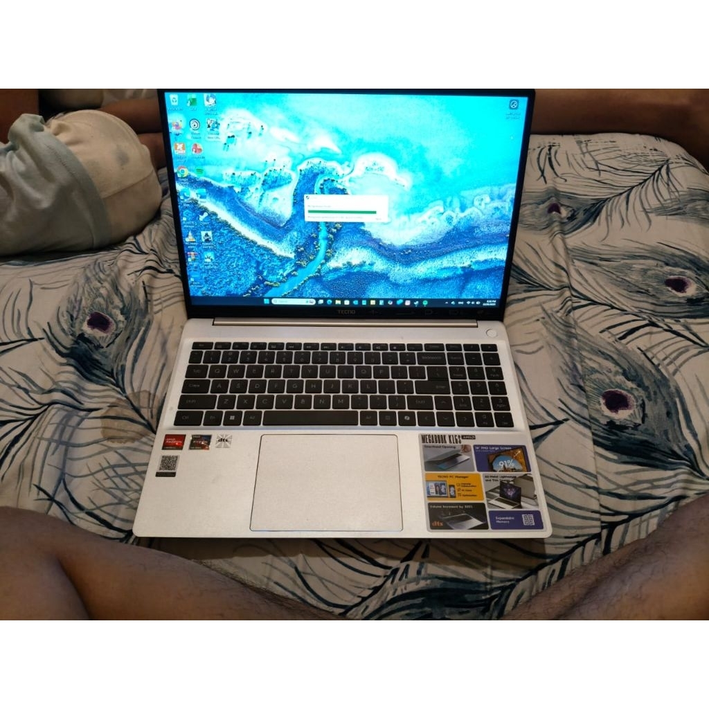 Laptop Tecno k16s