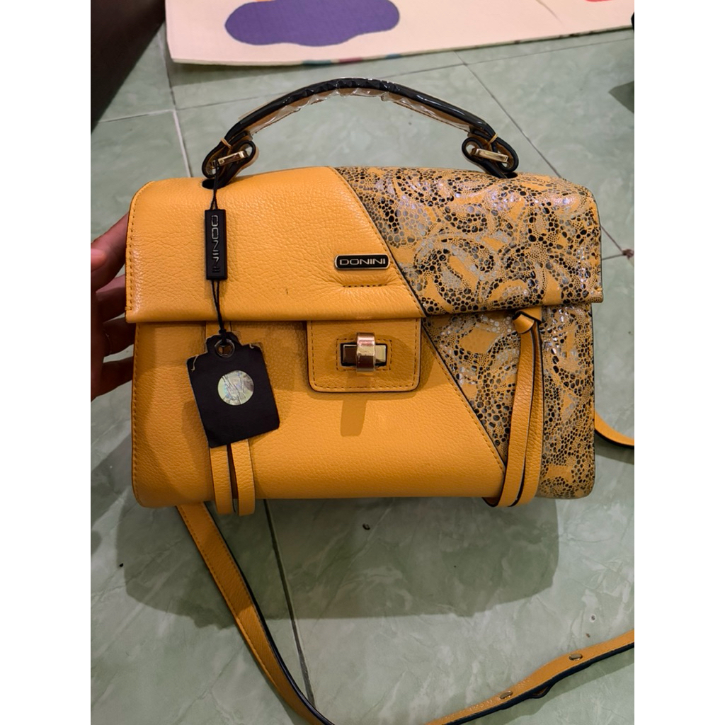 PRELOVED DONINI ROMA LENGKAP