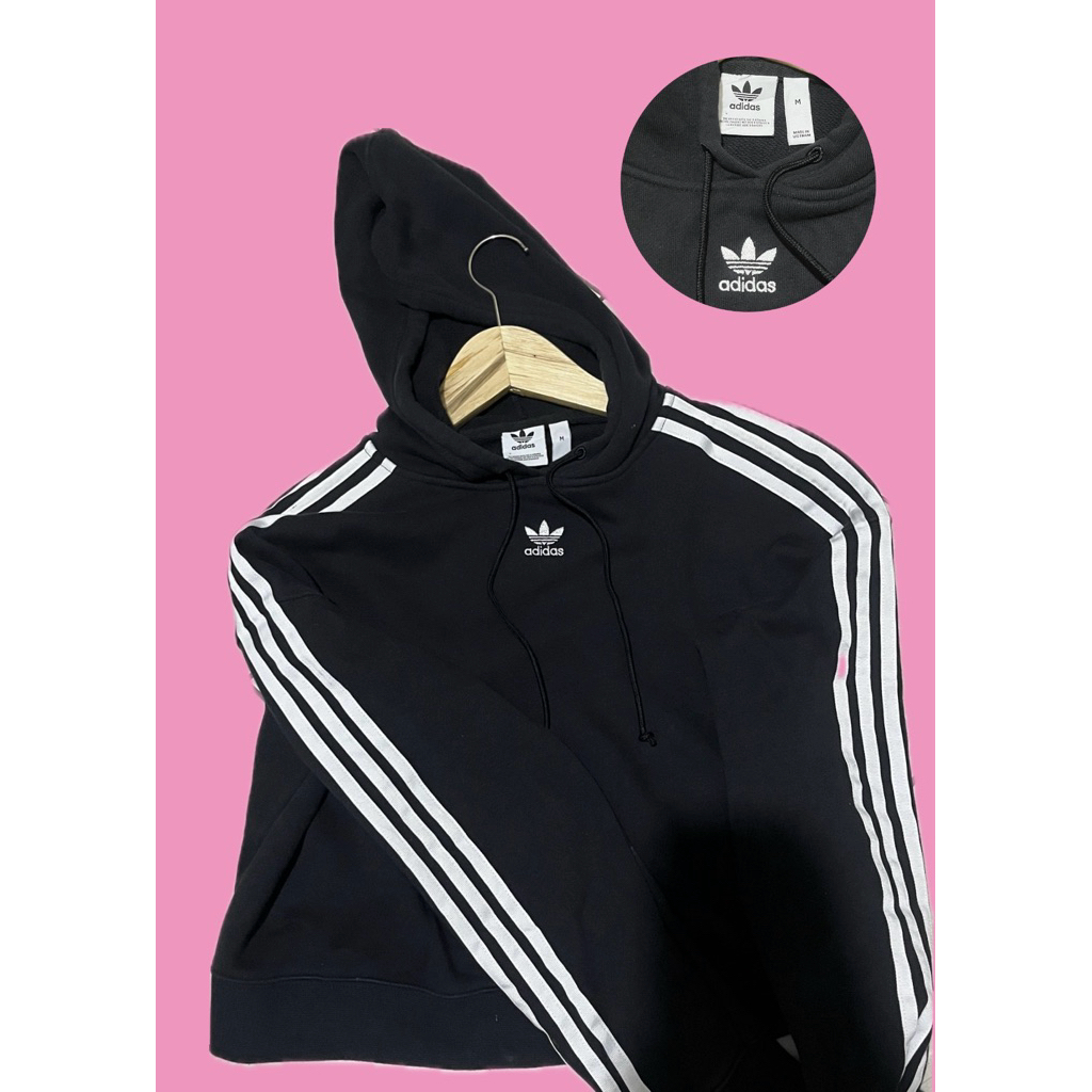 Adidas crewneck logo center (crop)