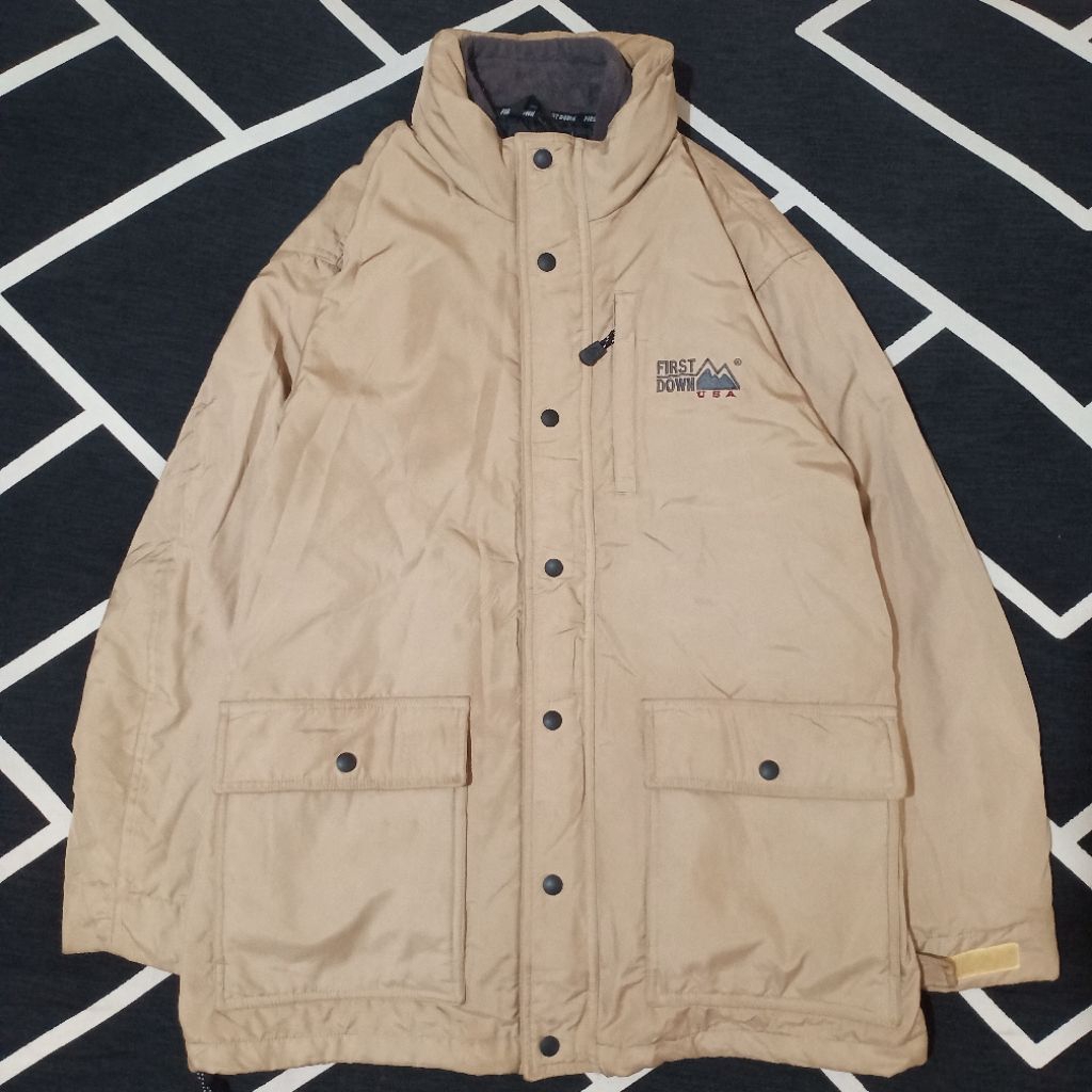 BRAND: Frist down LD120 P70 REAL SIZE : L-XL CONDITION:9/10