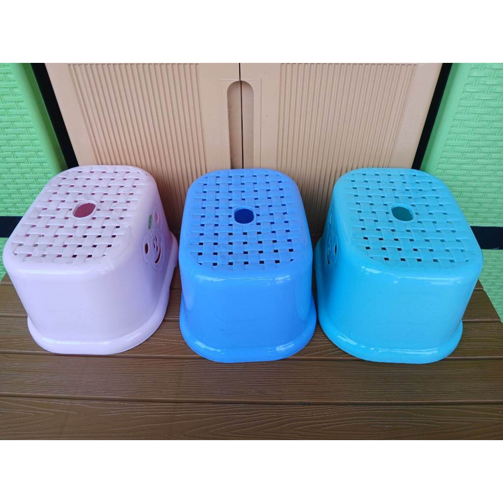 Bangku Plastik Cornelius Jojodog Plastik Kursi Plastik Cornelius