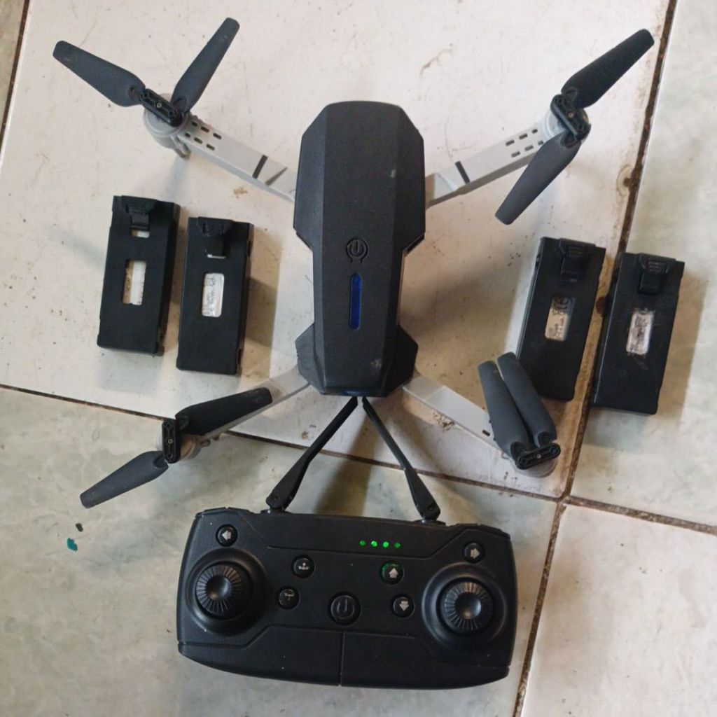 DRONE E88 PRO