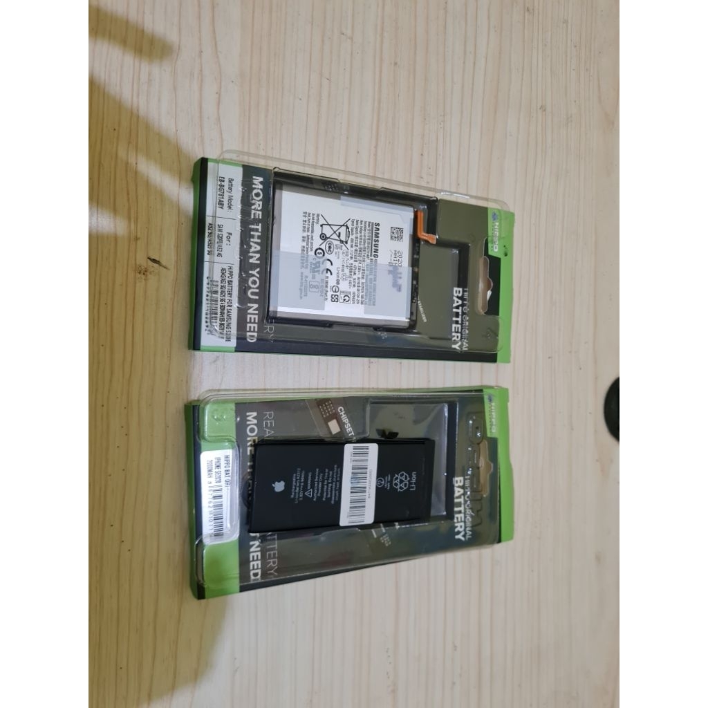 Baterai samsung s20 fe dan iphone se2020