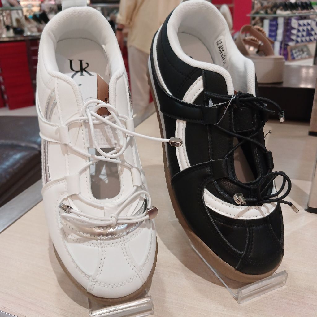 sepatu wanita sneakers YONGKI KOMALADI ori dari matahari