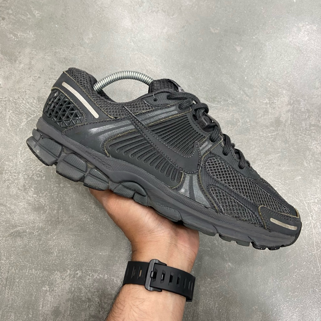 [Size 42.5] Nike Air Zoom Vomero 5 Anthracite Black Second Original Kondisi Mulus Nominus Seperti Ba