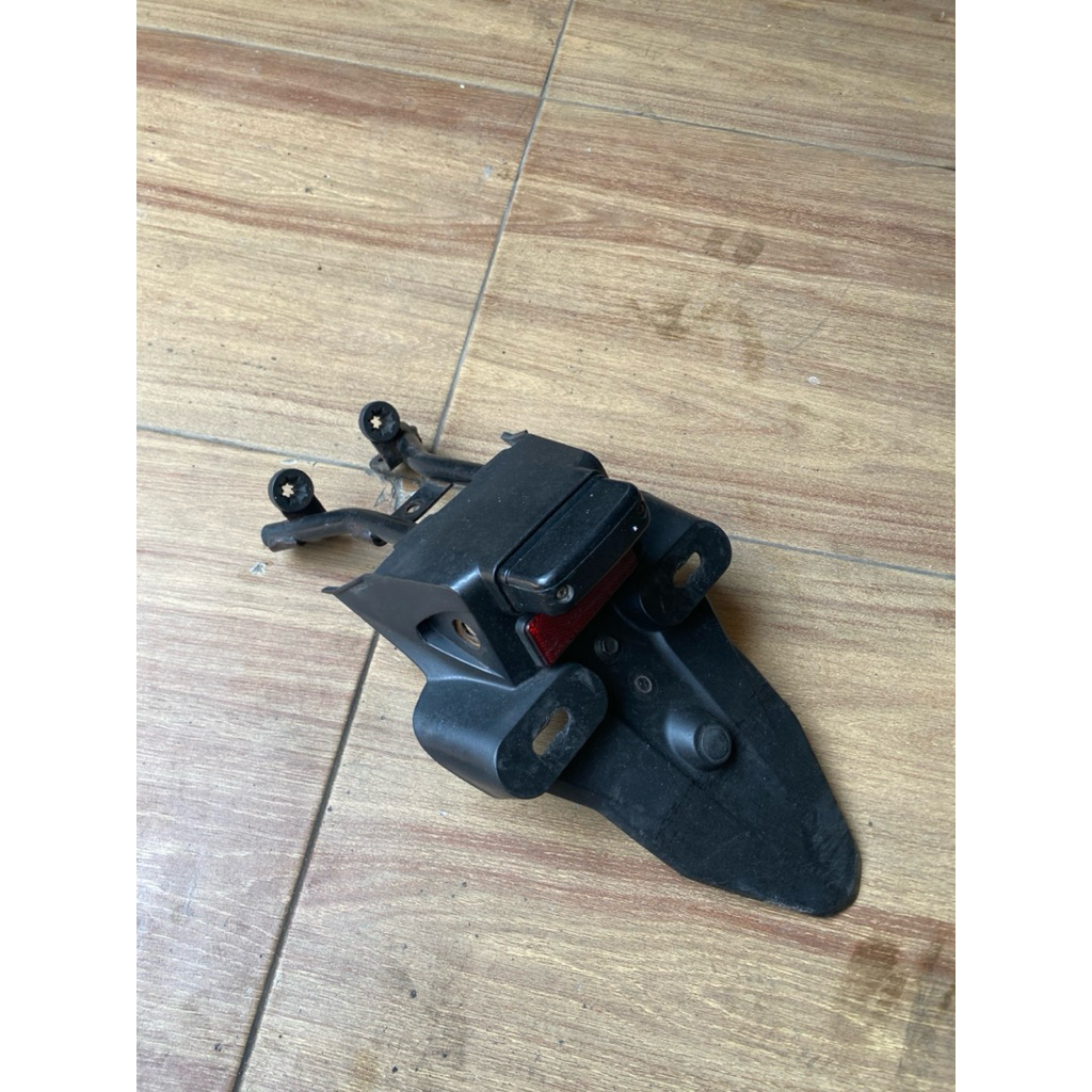 SLEBOR BELAKANG CBR250R ORIGINAL LEPASAN