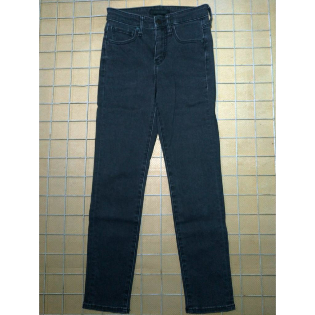 uniqlo jeans blackwash pria wanita remaja