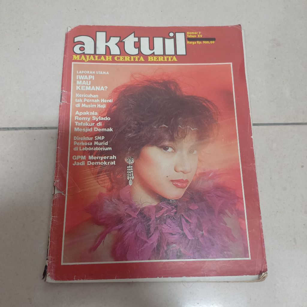majalah aktuil minus cover lepas