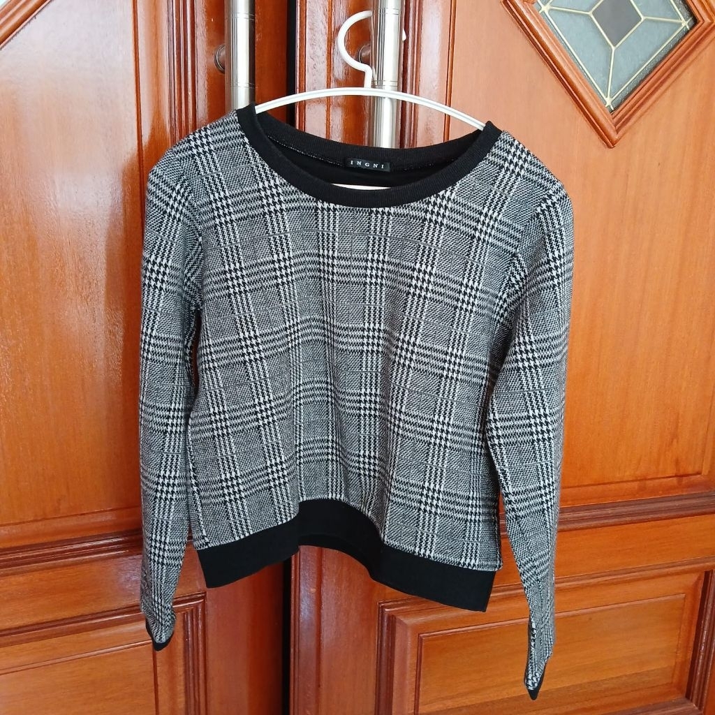 Atasan INGNI Sweater Original Second Berkualitas
