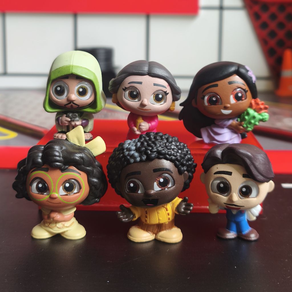 Mainan Mini Figure Disney Doorables Encanto Series 12 (Satuan) Original