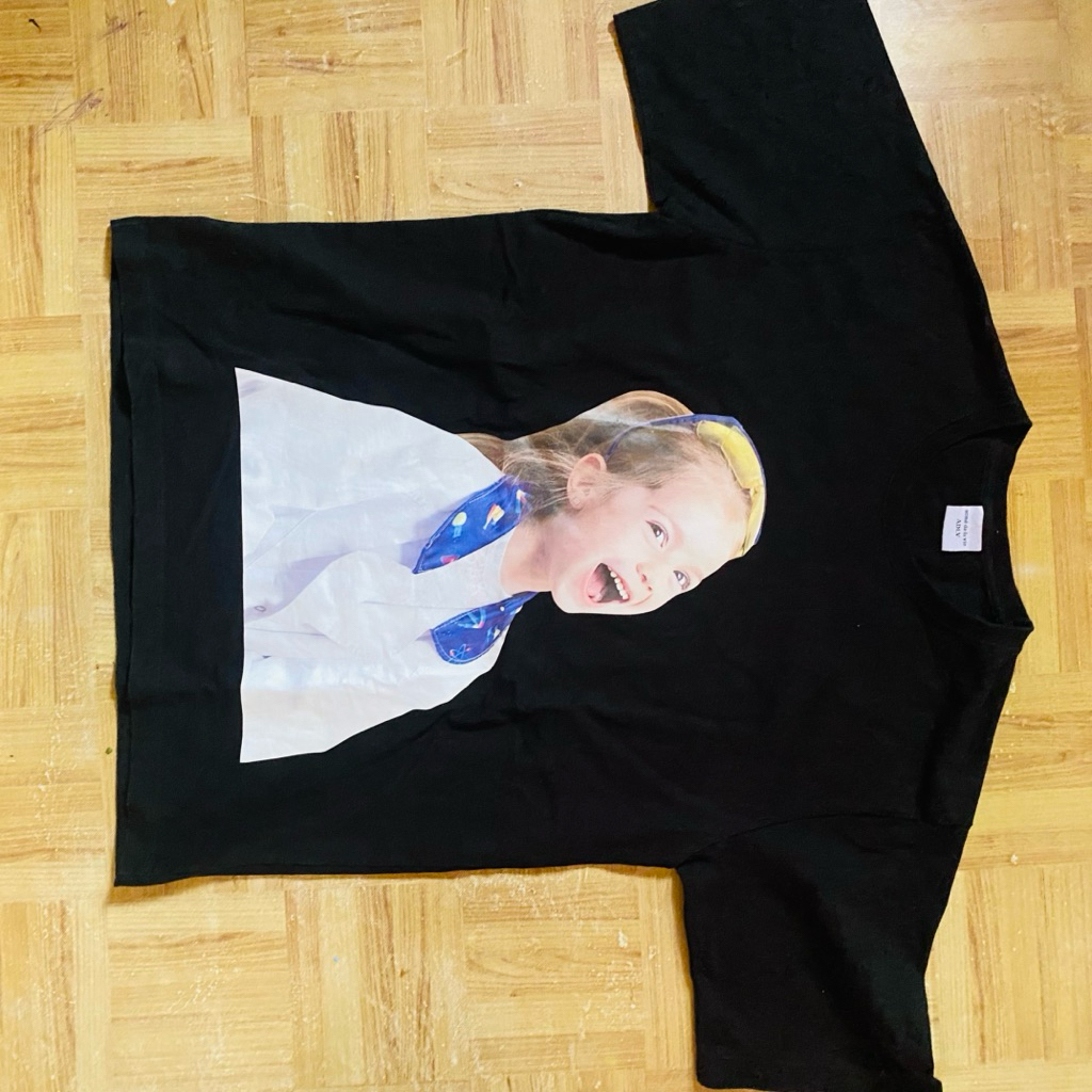 PL Tshirt Ad#LV BABY FACE LAUGH SIZE ON TAG 1 P X L ( 72 x 118) ORIGINAL 100% MULUS & NO MINUS WARNA