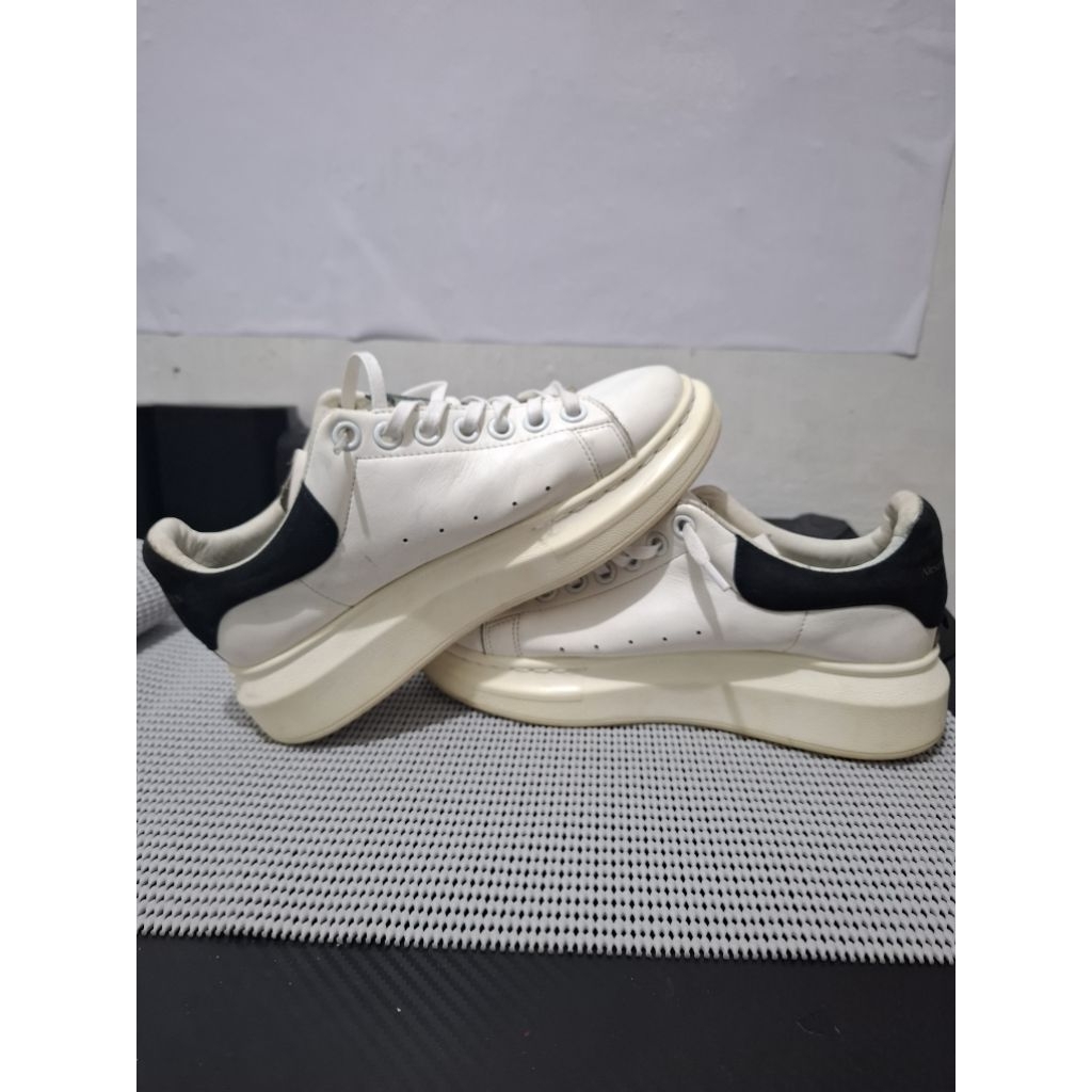 Alexander McQueen original 100% 37 (insole 26 cm)