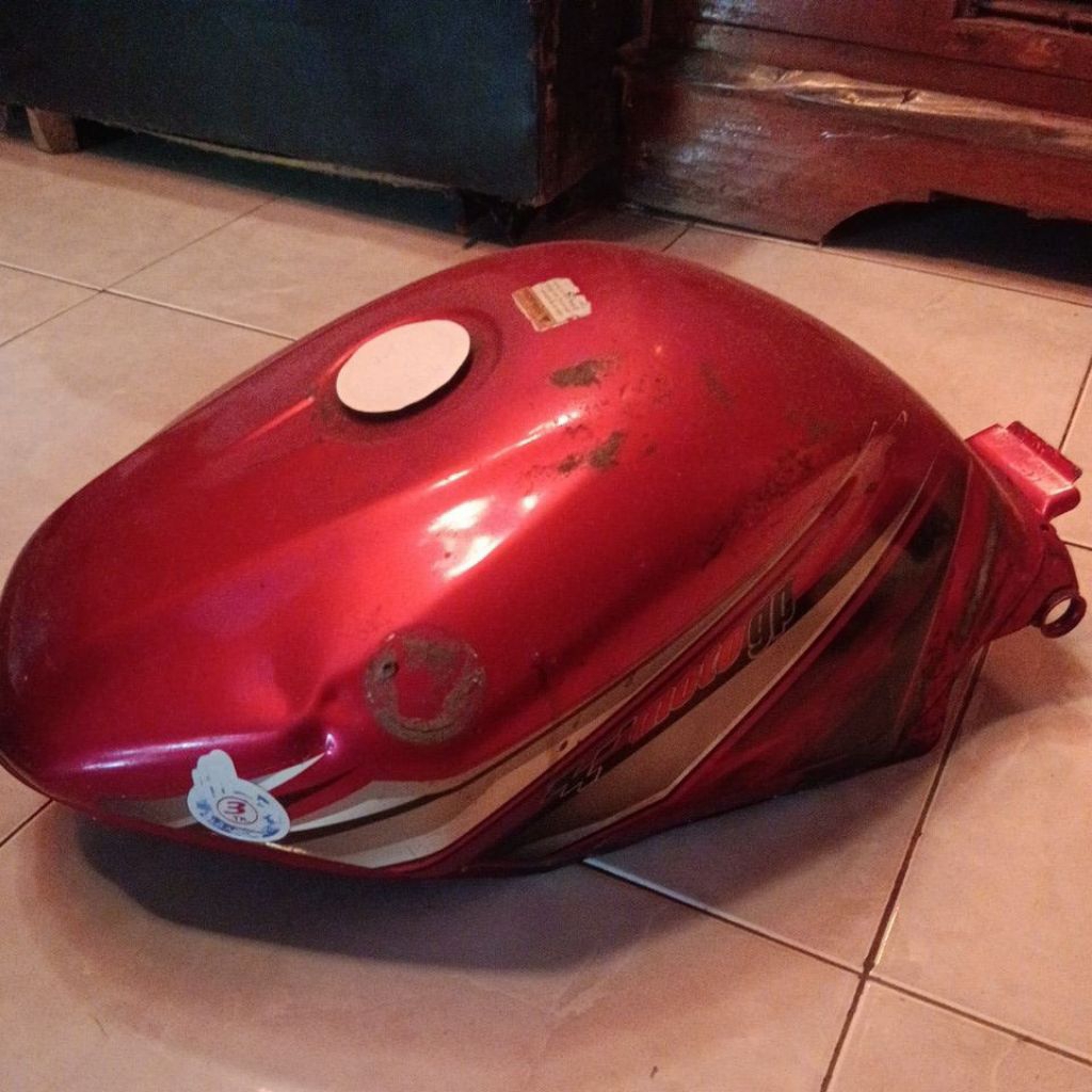 tangki motor vixion old minus rembes/bocor